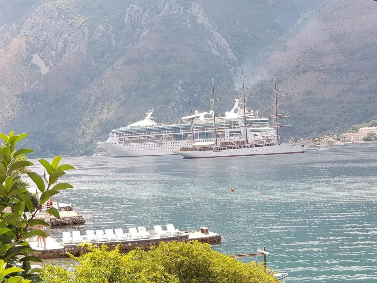 Montenegro Apartments - Private Beach Kotor Extérieur photo
