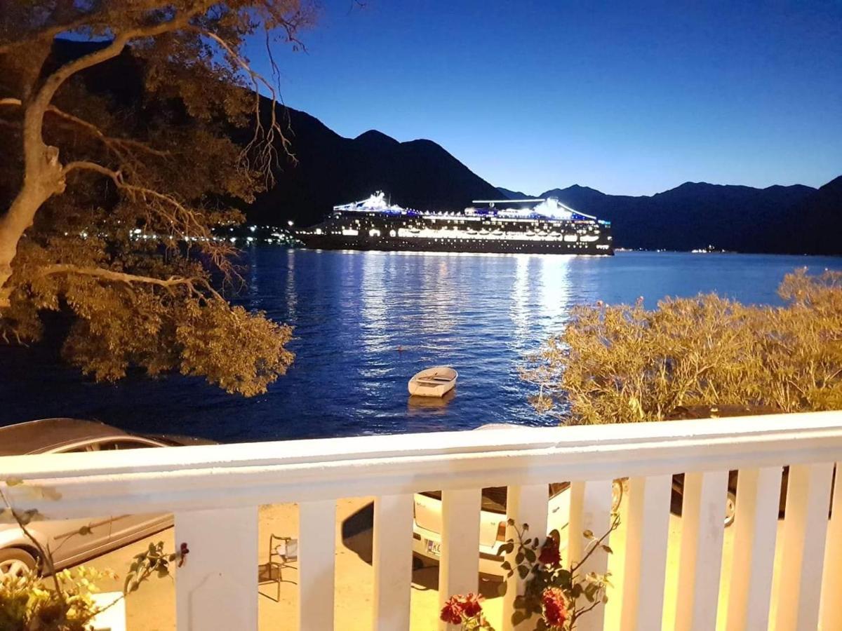 Montenegro Apartments - Private Beach Kotor Extérieur photo